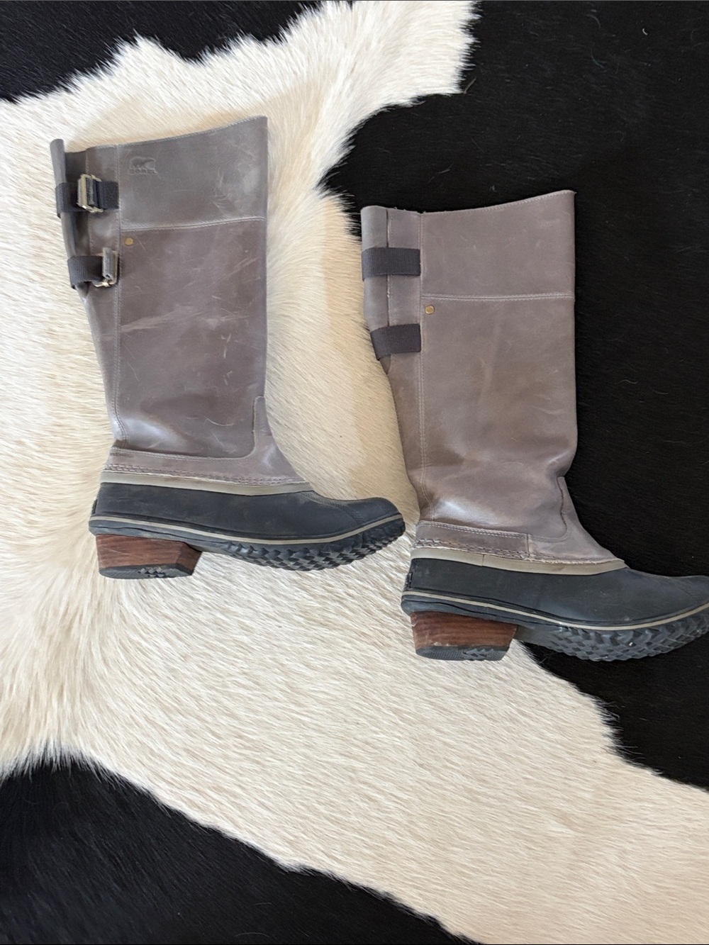 Sorel Gray Taupe Mid-Calf Heeled Leather Buckle Boots